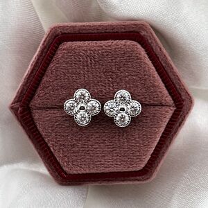 925 Solid Sterling Silver Luxury Clover 4 Leaf Stud Earrings
